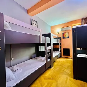  Хостел Tetri Share Point